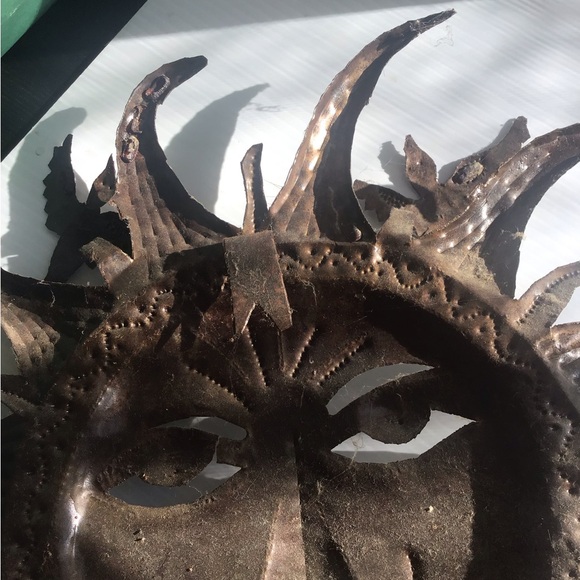 Birds Flying to the Sun-cut and pressed tin wall hanging - Picture 8 of 12